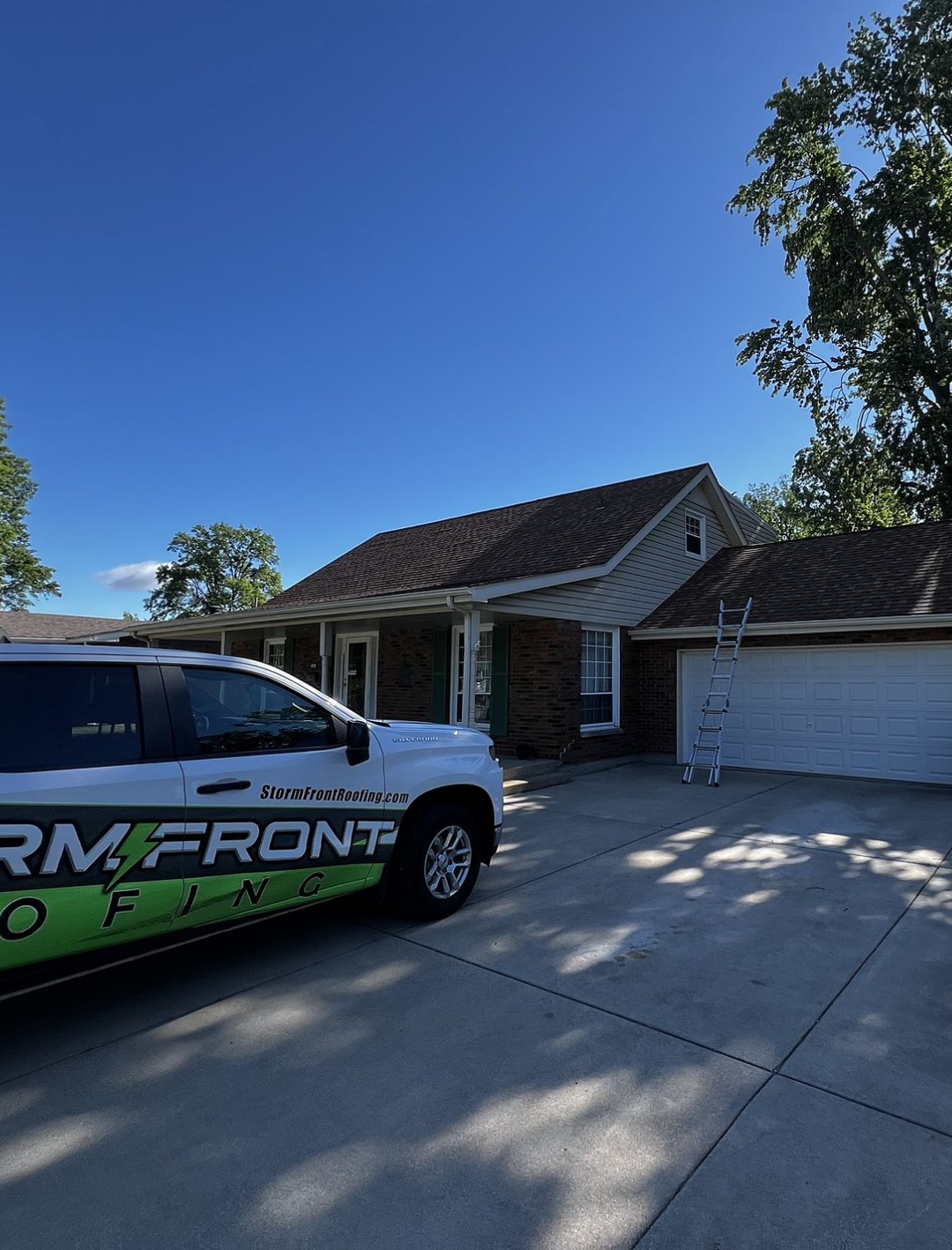 Roofer in Illinois