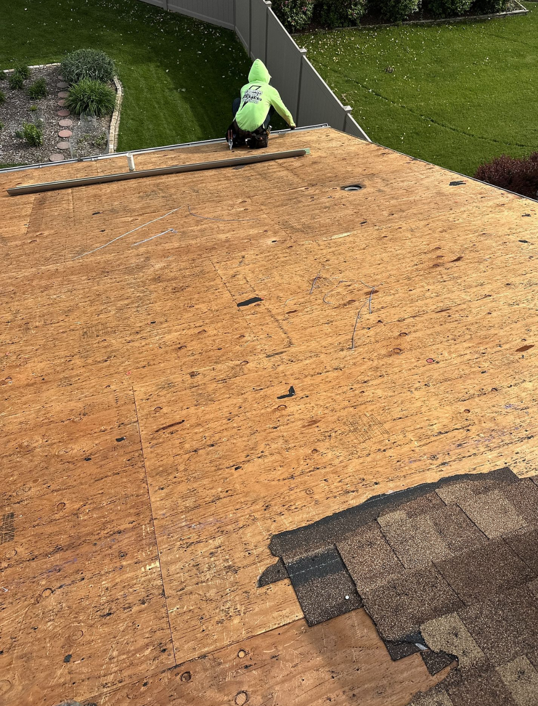 Roofer in Columbia il