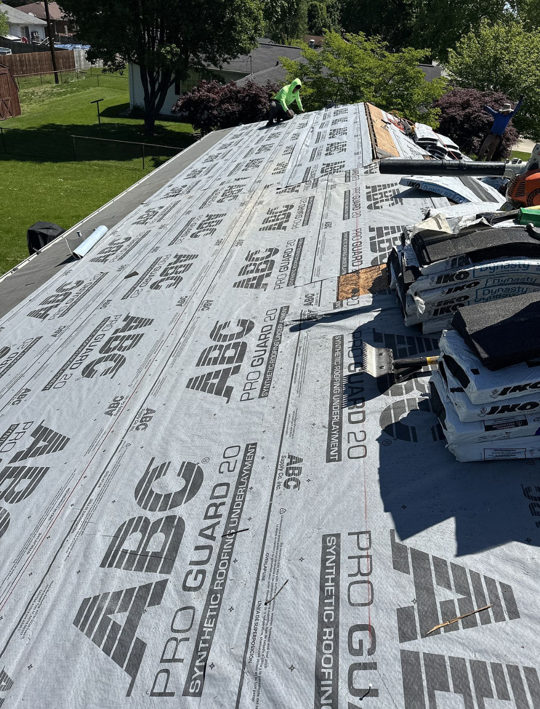 Roofer in Oakville mo