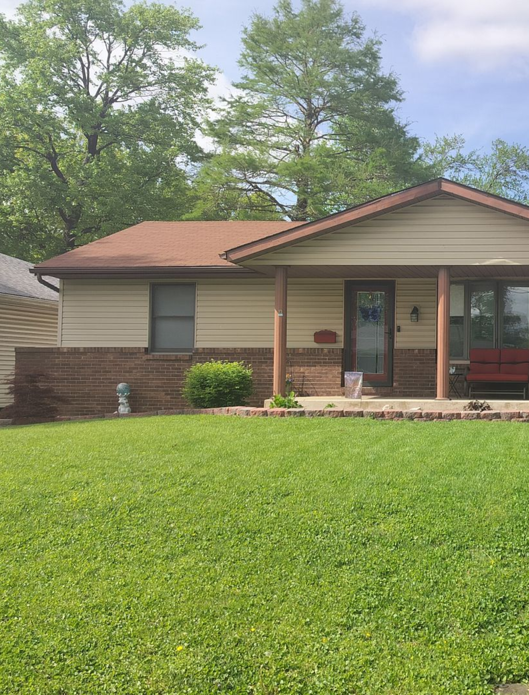 Roofer in Fenton MO